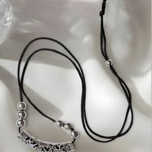 lysa – minimalist shell necklace